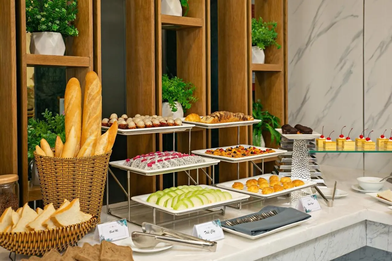 ****  Calix Hotel Da Nang Beach Vietnam