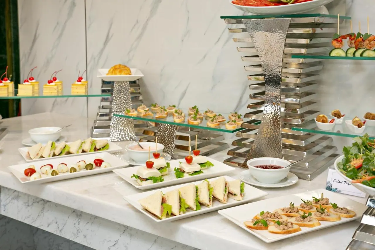 Calix Hotel Da Nang Beach