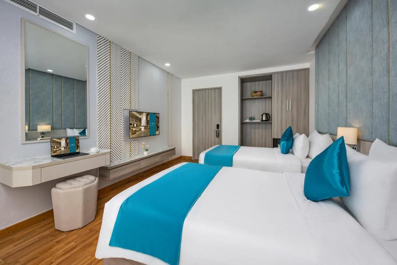 Calix Hotel Da Nang Beach
