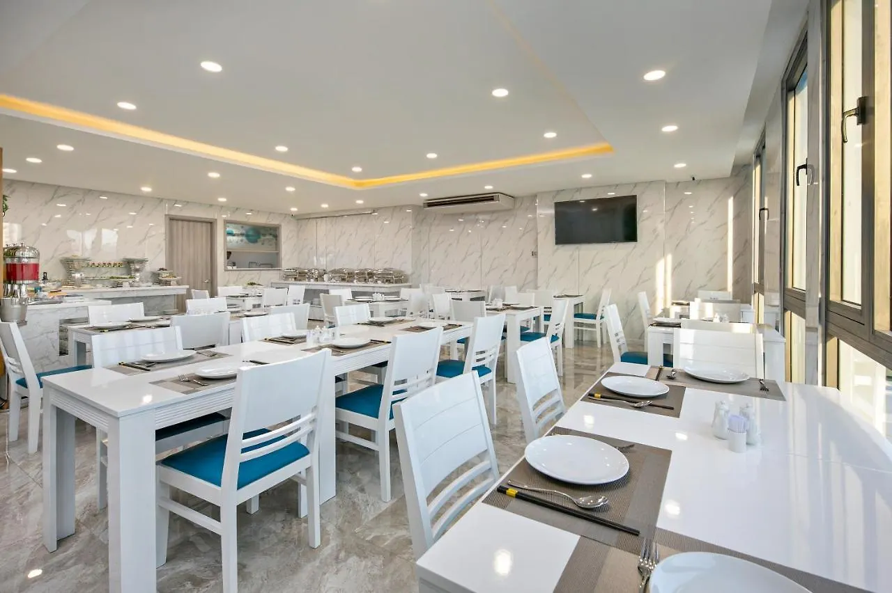 Calix Hotel Da Nang Beach