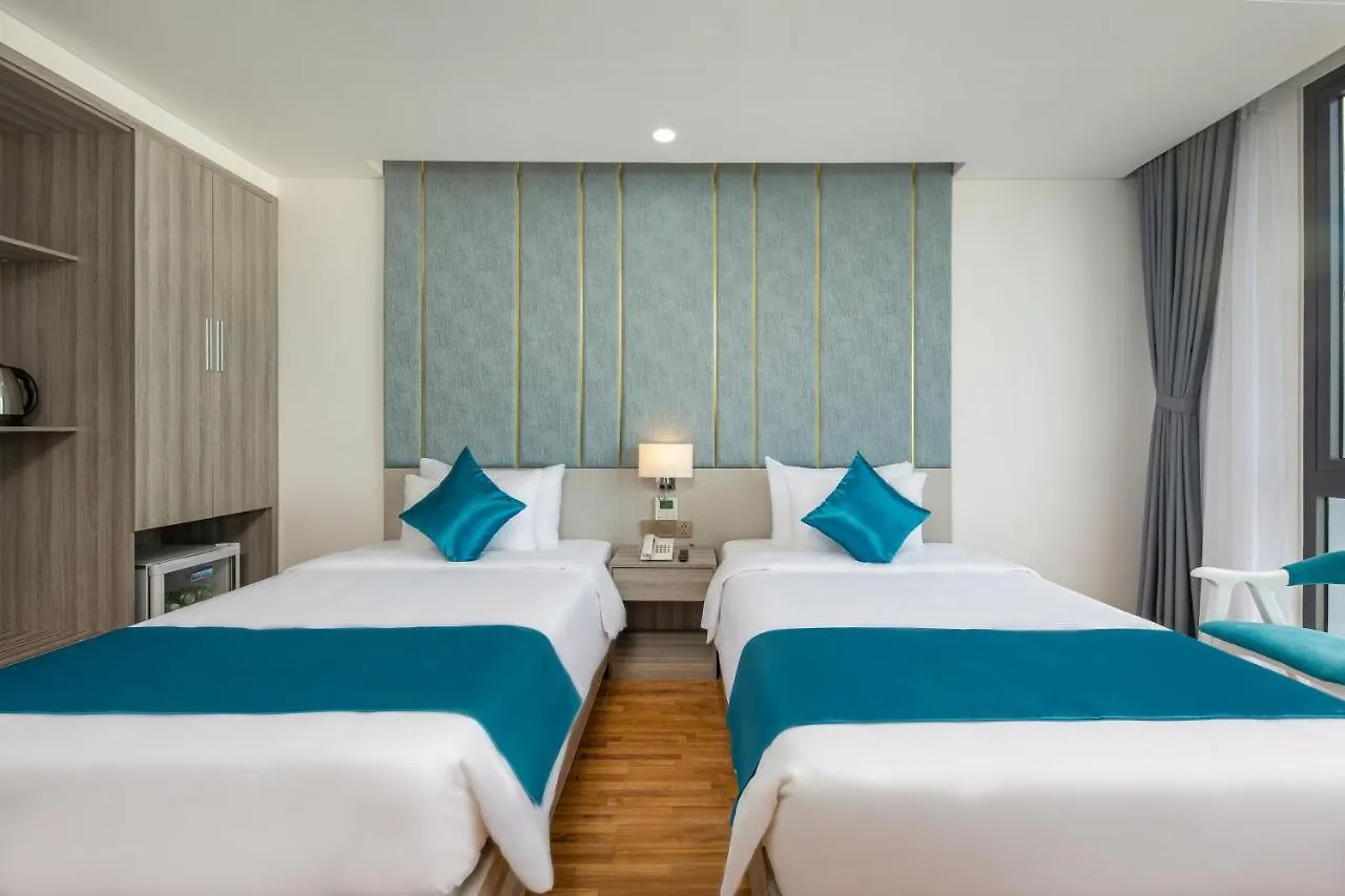 Calix Hotel Da Nang Beach