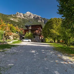  Guest house D'hotes Les Mures Du Mercantour France