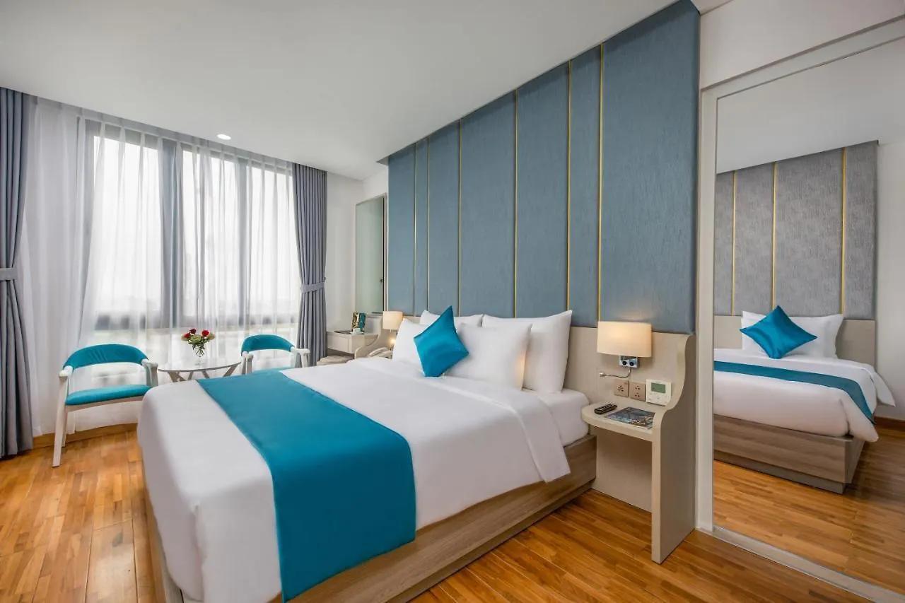 Calix Hotel Da Nang Beach